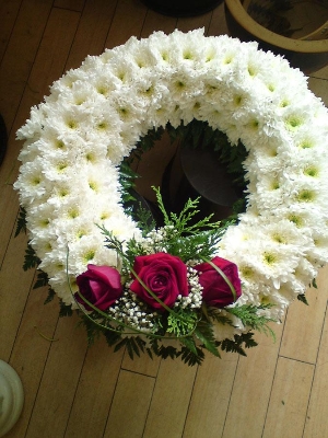 Traditional White Wreath