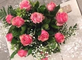 12 Luxury Roses with Diamante Pins