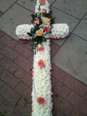 Traditional Peach Roses Cross