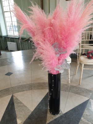 Pink Feathers Vase -  UK