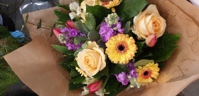 Hand Tied Bouquets Half Day