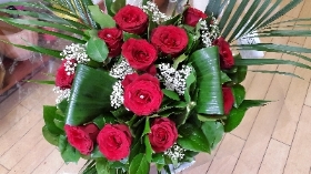 24 Romantic Red rose bouquet with diamonte pins in a gift bag with water.