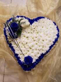 Blue rose heart