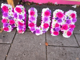 Cheerful Mum Ribboned